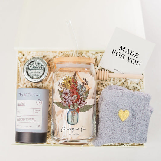 Birth Month Flower Tumbler & Tea Set Gift Box